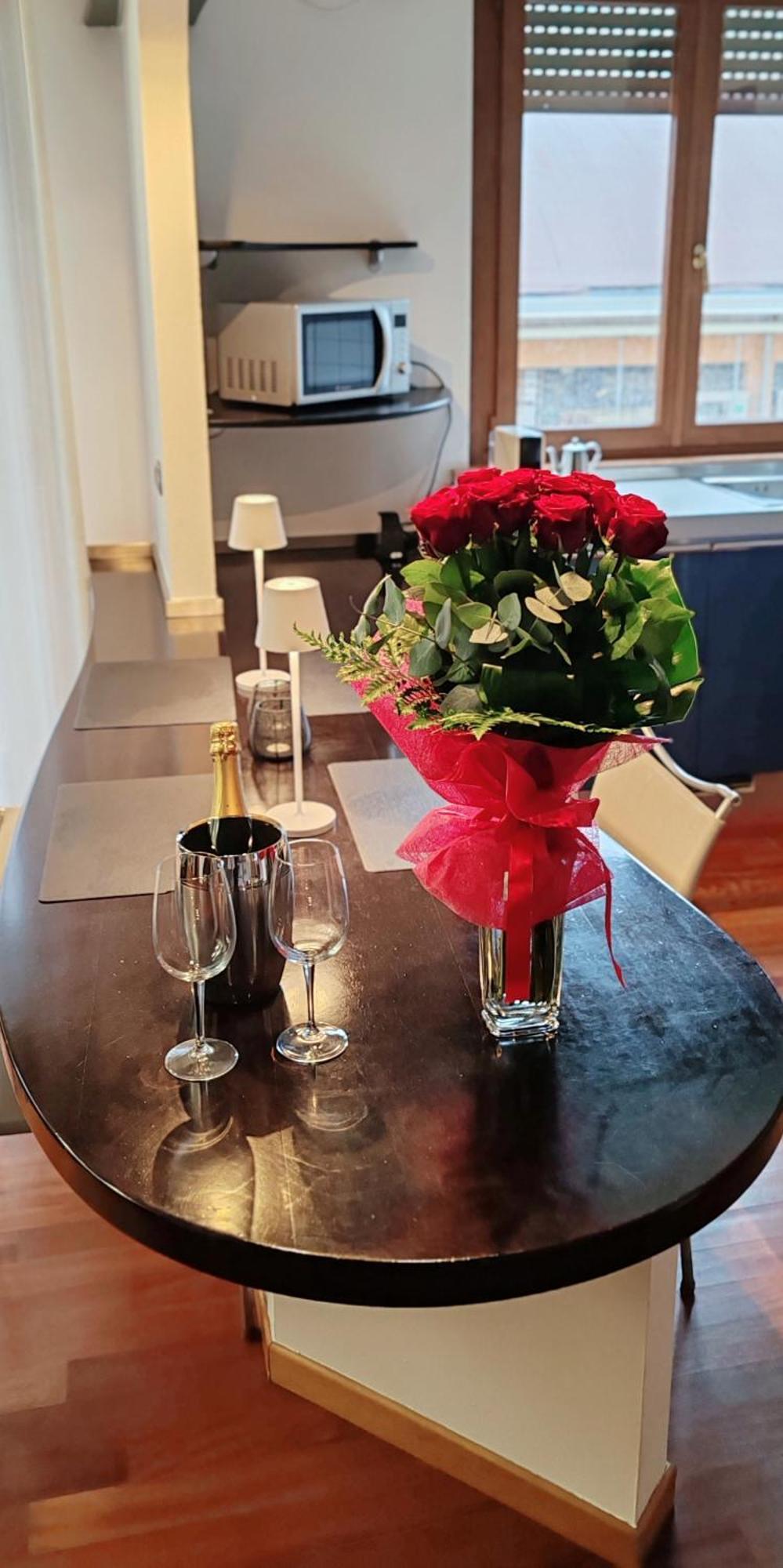 Apartament La Casa Di Edo Werona Zewnętrze zdjęcie